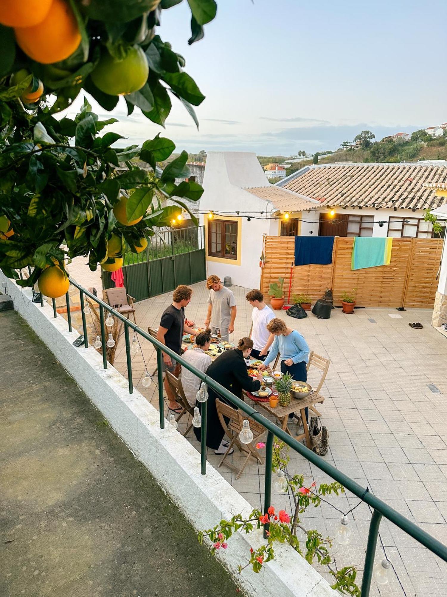 لورينها The Far End Surf House - Surf & Yoga Holidays المظهر الخارجي الصورة